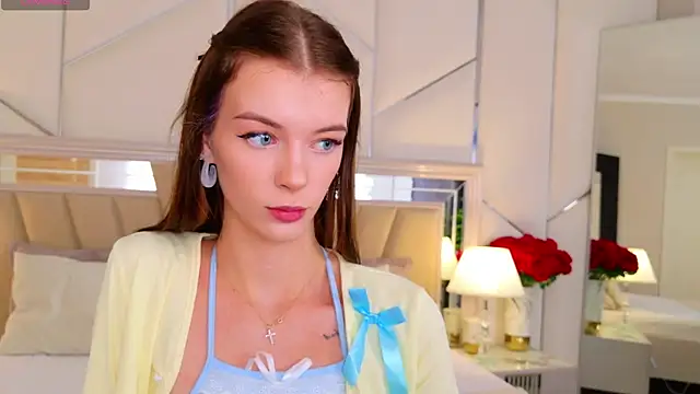 MeganMour online show from October 2025 05:03:02 PM