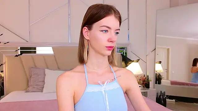 MeganMour online show from November 2025 04:55:01 PM