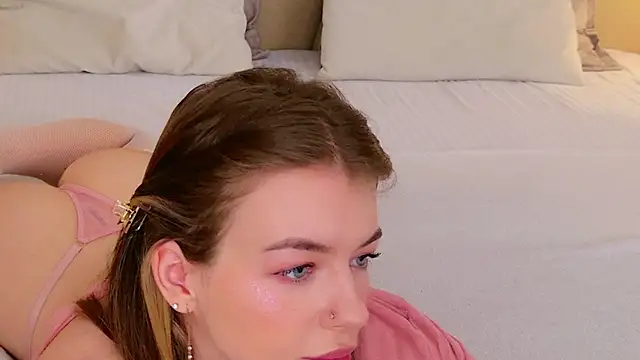 MeganMour online show from January 2026 05:27:02 PM