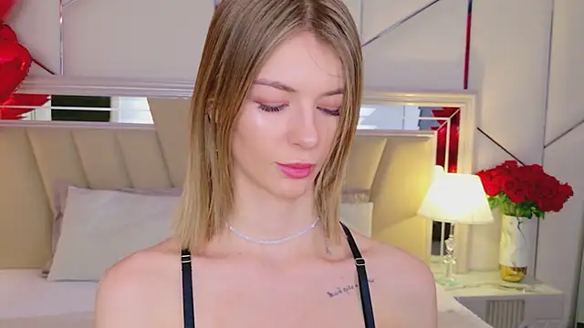 MeganMour online show from February 2026 05:02:02 PM