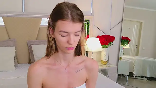 MeganMour online show from November 2025 05:02:01 PM