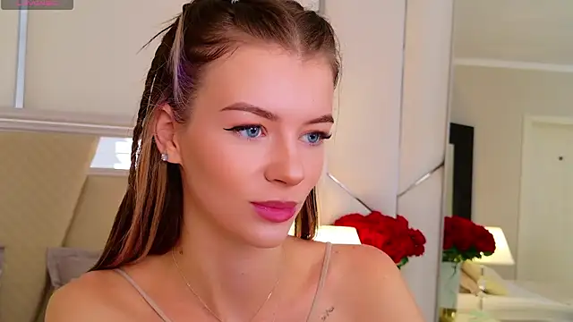 MeganMour online show from October 2025 05:02:01 PM