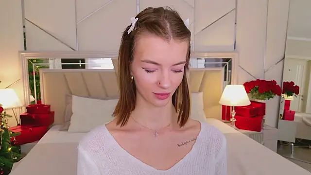 MeganMour online show from December 2025 05:01:01 PM