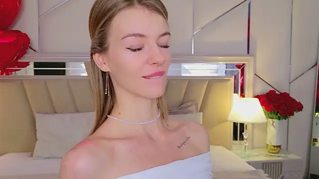 MeganMour online show from February 2026 05:12:02 PM