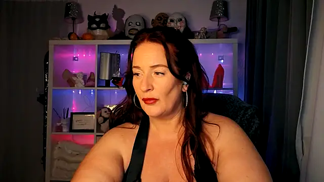 Engel mia online show from October 2025 09:47:01 PM