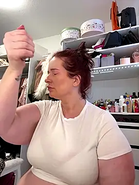 Engel mia online show from December 2025 10:58:02 AM