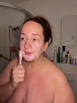 Snapshot of Engel_mia chatting on October 2025 01:34:01 PM Engel mia online show from October 2025 01:34:01 PM