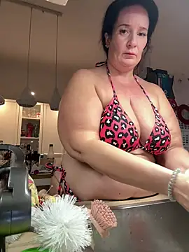Snapshot of Engel_mia chatting on June 2026 09:47:01 PM Engel mia online show from June 2026 09:47:01 PM