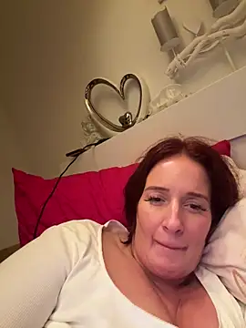 Engel mia online show from October 2025 11:27:02 PM