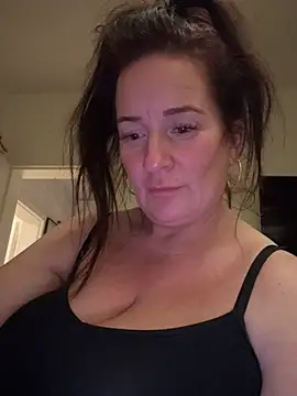 Engel mia online show from March 2026 11:28:01 PM