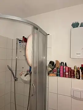 Engel mia online show from October 2025 10:23:02 AM