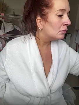 Engel mia online show from November 2025 11:10:01 AM