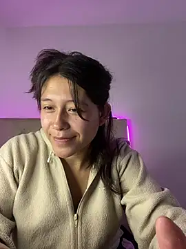 mariana 21x online show from February 2025 12:38:02 PM