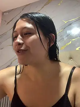 mariana 21x online show from March 2025 01:08:02 PM