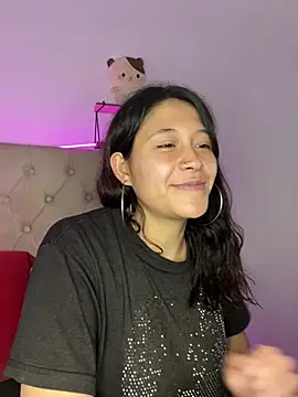 mariana 21x online show from February 2025 07:14:01 PM