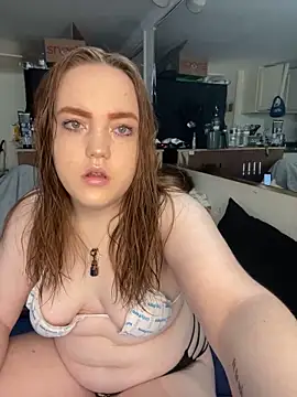 Snapshot of bree4205 chatting on January 2025 06:31:01 PM bree4205 online show from January 2025 06:31:01 PM