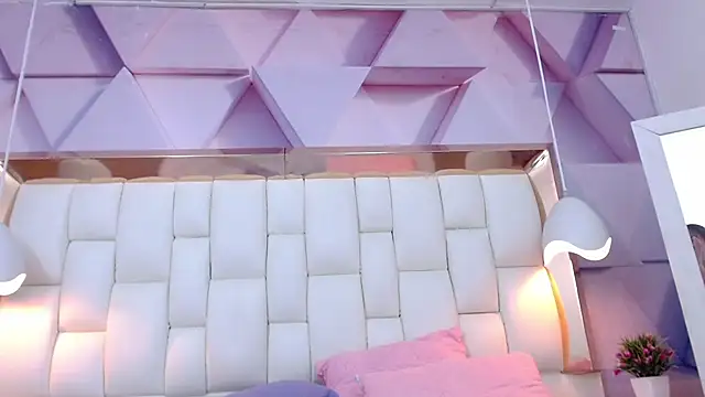 KYOO LENOXX online show from March 2025 07:59:01 AM