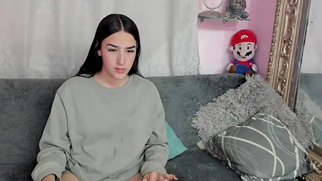 Snapshot of oriana_faddila chatting on March 2025 08:04:02 AM oriana faddila online show from March 2025 08:04:02 AM