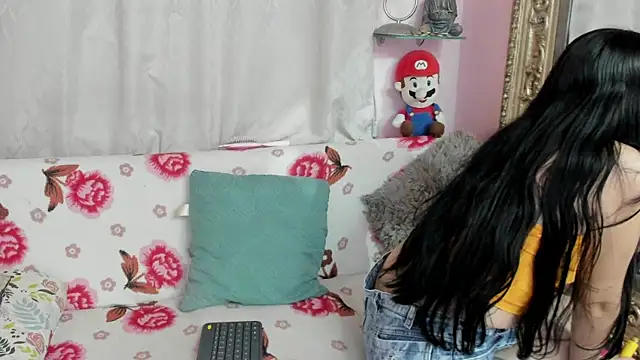 Snapshot of oriana_faddila chatting on March 2025 02:37:02 AM oriana faddila online show from March 2025 02:37:02 AM