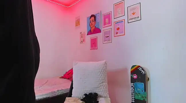 gabie cortes online show from February 2025 06:45:01 AM