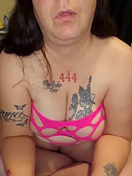 Snapshot of PeakabumPromo chatting on February 2026 01:49:01 AM PeakabumPromo online show from February 2026 01:49:01 AM