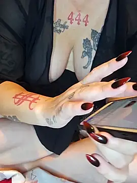 Snapshot of PeakabumPromo chatting on November 2025 08:03:01 PM PeakabumPromo online show from November 2025 08:03:01 PM