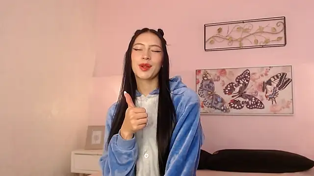 Snapshot of sara17_ chatting on October 2025 04:24:02 AM sara17 online show from October 2025 04:24:02 AM
