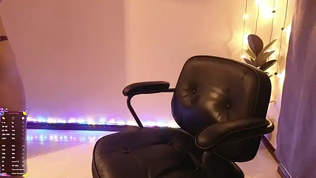 Lia madame online show from December 2025 02:34:01 AM