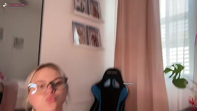 PaigePawg online show from February 2026 03:10:01 PM