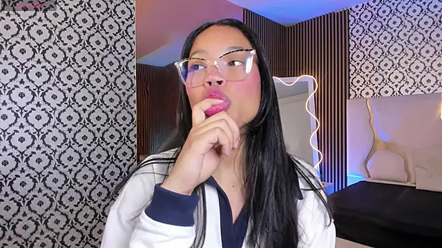 Snapshot of penelope_tay1 chatting on December 2025 03:44:02 AM penelope tay1 online show from December 2025 03:44:02 AM