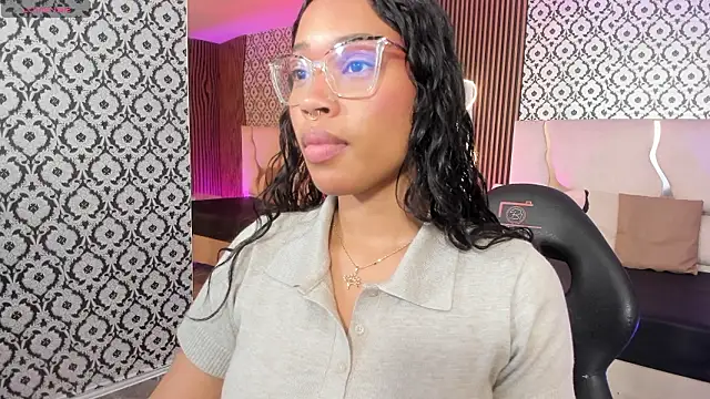 Snapshot of penelope_tay1 chatting on February 2026 03:12:02 AM penelope tay1 online show from February 2026 03:12:02 AM