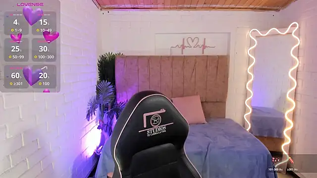 Snapshot of penelope_tay1 chatting on November 2025 03:21:01 AM penelope tay1 online show from November 2025 03:21:01 AM