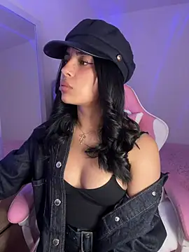 Emily-14 online show from March 2026 06:59:01 AM