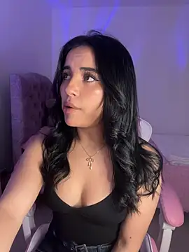 Emily-14 online show from April 2026 05:34:01 AM