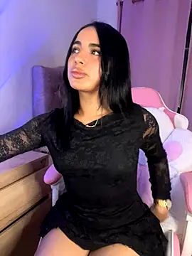 Emily-14 online show from December 2025 03:07:01 AM