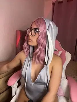 Emily-14 online show from November 2025 02:04:01 AM