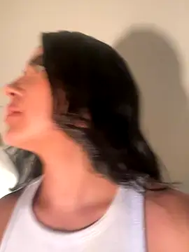 Emily-14 online show from October 2025 02:23:01 AM