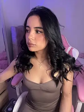 Emily-14 online show from April 2026 03:02:02 AM