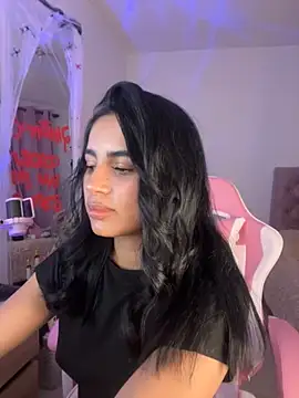 Emily-14 online show from November 2025 03:22:01 AM