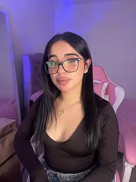 Emily-14 online show from April 2026 01:50:01 AM