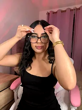 Emily-14 online show from November 2025 02:50:02 AM