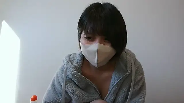 Snapshot of -anzu-o chatting on January 2025 01:48:01 AM -anzu-o online show from January 2025 01:48:01 AM