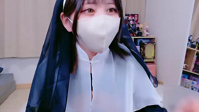 Snapshot of -anzu-o chatting on September 2025 08:19:02 PM -anzu-o online show from September 2025 08:19:02 PM