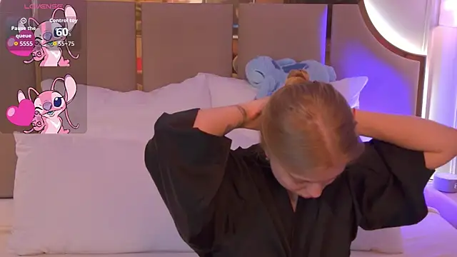 DorisHell online show from November 2025 03:23:02 AM