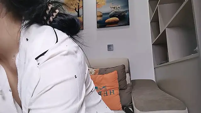 sasa-loves online show from November 2025 01:06:02 AM