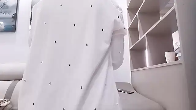 sasa-loves online show from November 2025 12:48:02 AM