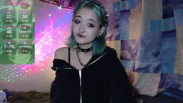 Snapshot of Milten-Trish chatting on October 2025 10:19:01 PM Milten-Trish online show from October 2025 10:19:01 PM