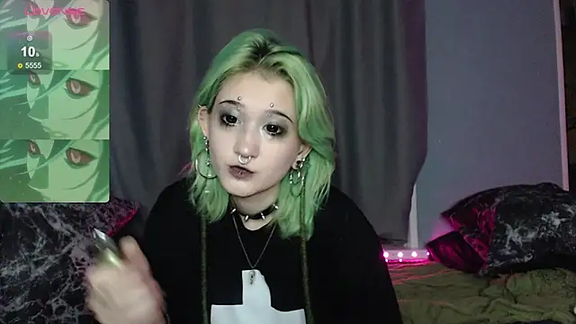 Snapshot of Milten-Trish chatting on November 2025 08:36:02 PM Milten-Trish online show from November 2025 08:36:02 PM