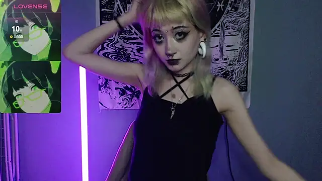 Snapshot of Milten-Trish chatting on June 2026 12:55:01 AM Milten-Trish online show from June 2026 12:55:01 AM