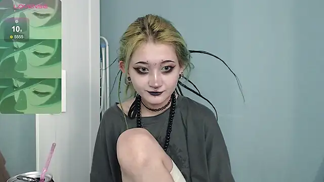 Milten-Trish online show from February 2026 01:18:01 PM